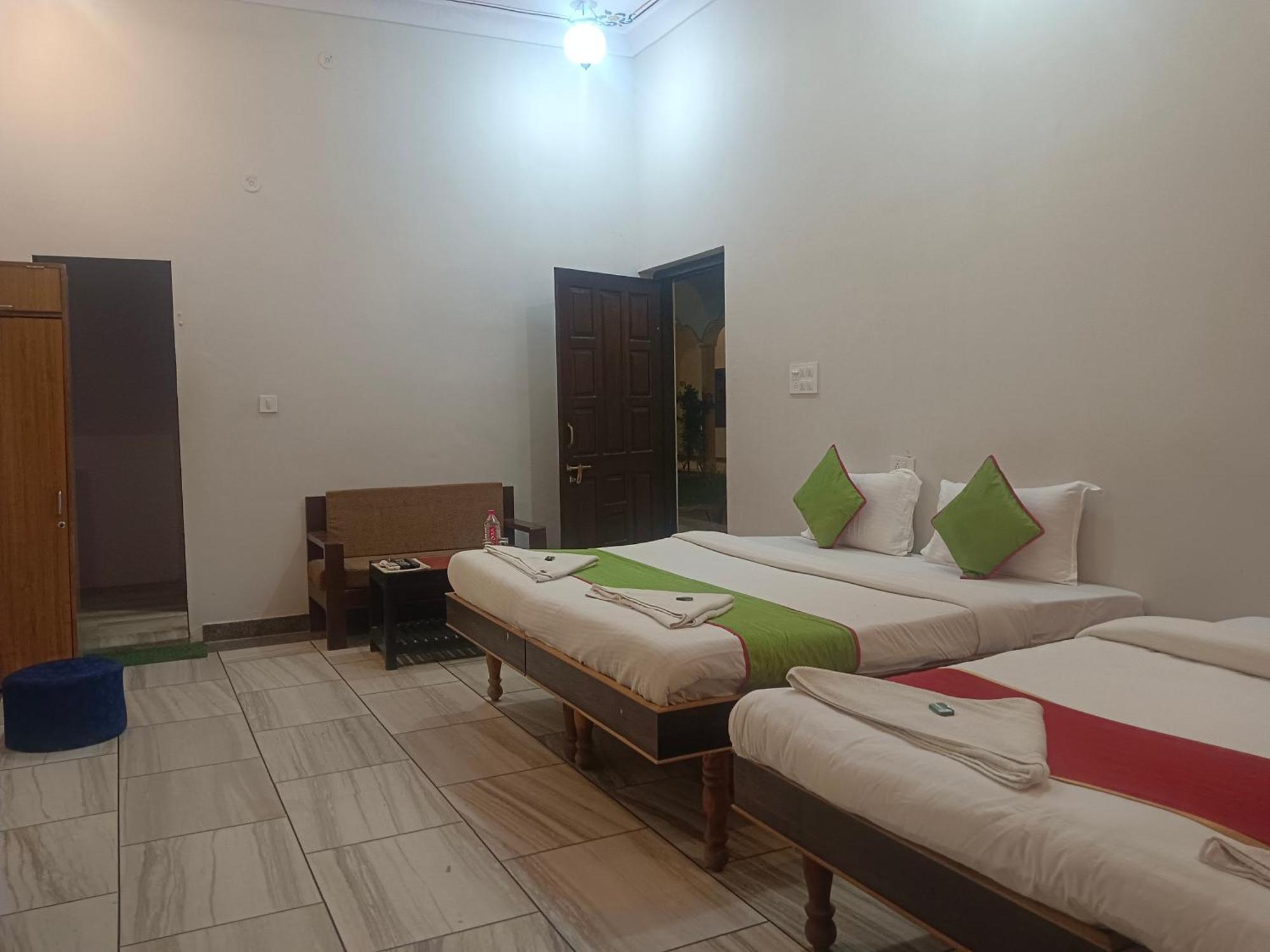 Hotel Mewad Haveli Pushkar Ngoại thất bức ảnh