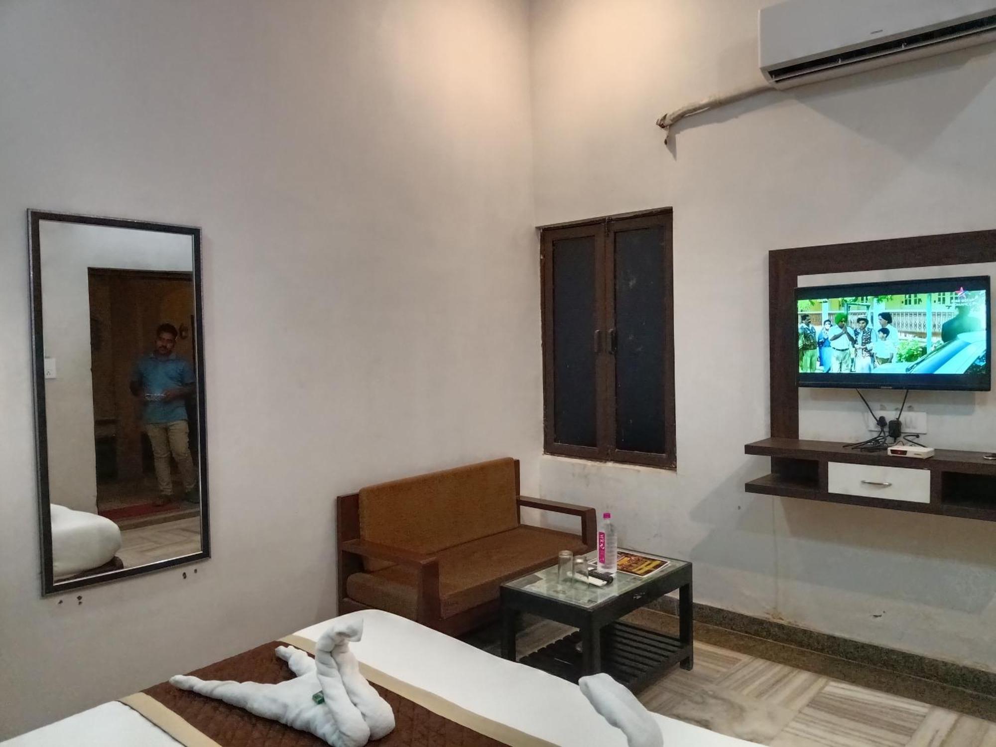 Hotel Mewad Haveli Pushkar Ngoại thất bức ảnh